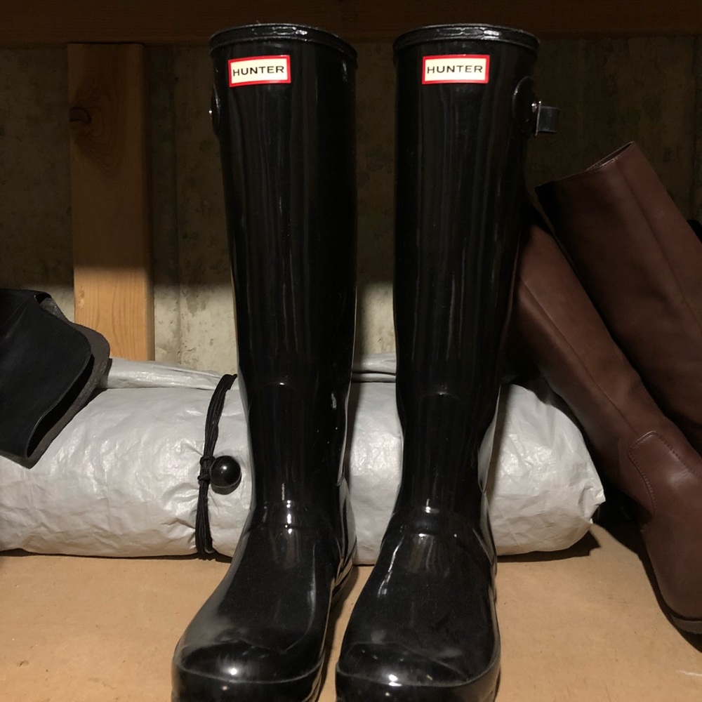 Black Hunter boots (r)